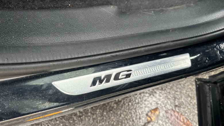 MG Hs 1.5 T-GDI Exclusive 5dr Petrol Hatchback